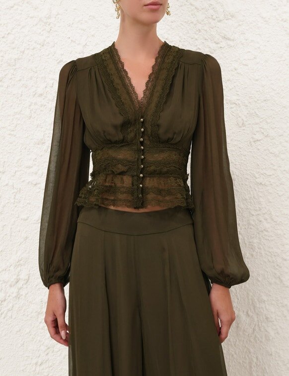 Blůza Luna s výstřihem do V v barvě mechu online Blůza Luna s výstřihem do V v barvě mechu online