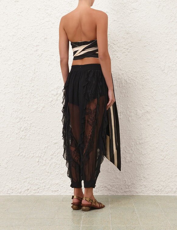 Černá top Awaken Frill online Černá top Awaken Frill online